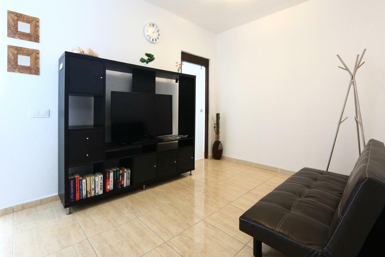 Holiday Apartment C Lanzarote Arrecife  Buitenkant foto